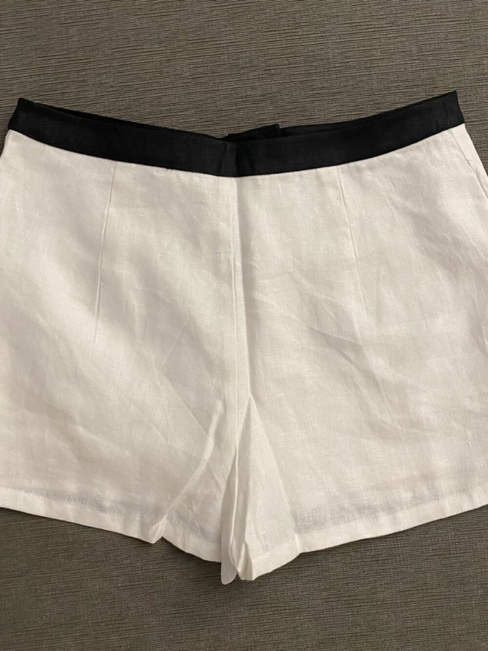NWOT Reformation Roxy Linen Two Piece in White Black Sleeveless Top Skort Size 4 - Picture 9 of 9